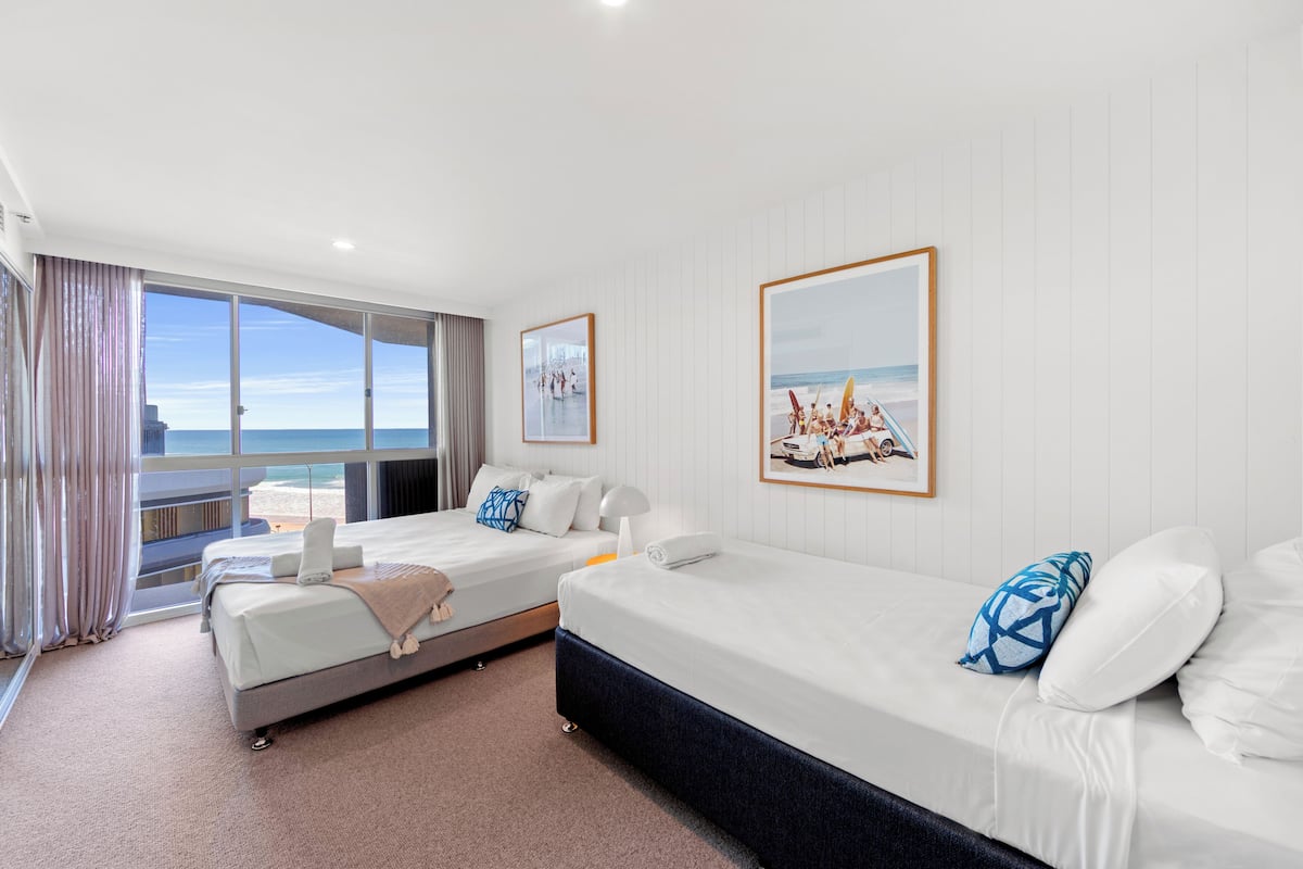 Two-Bedroom Deluxe Apartment