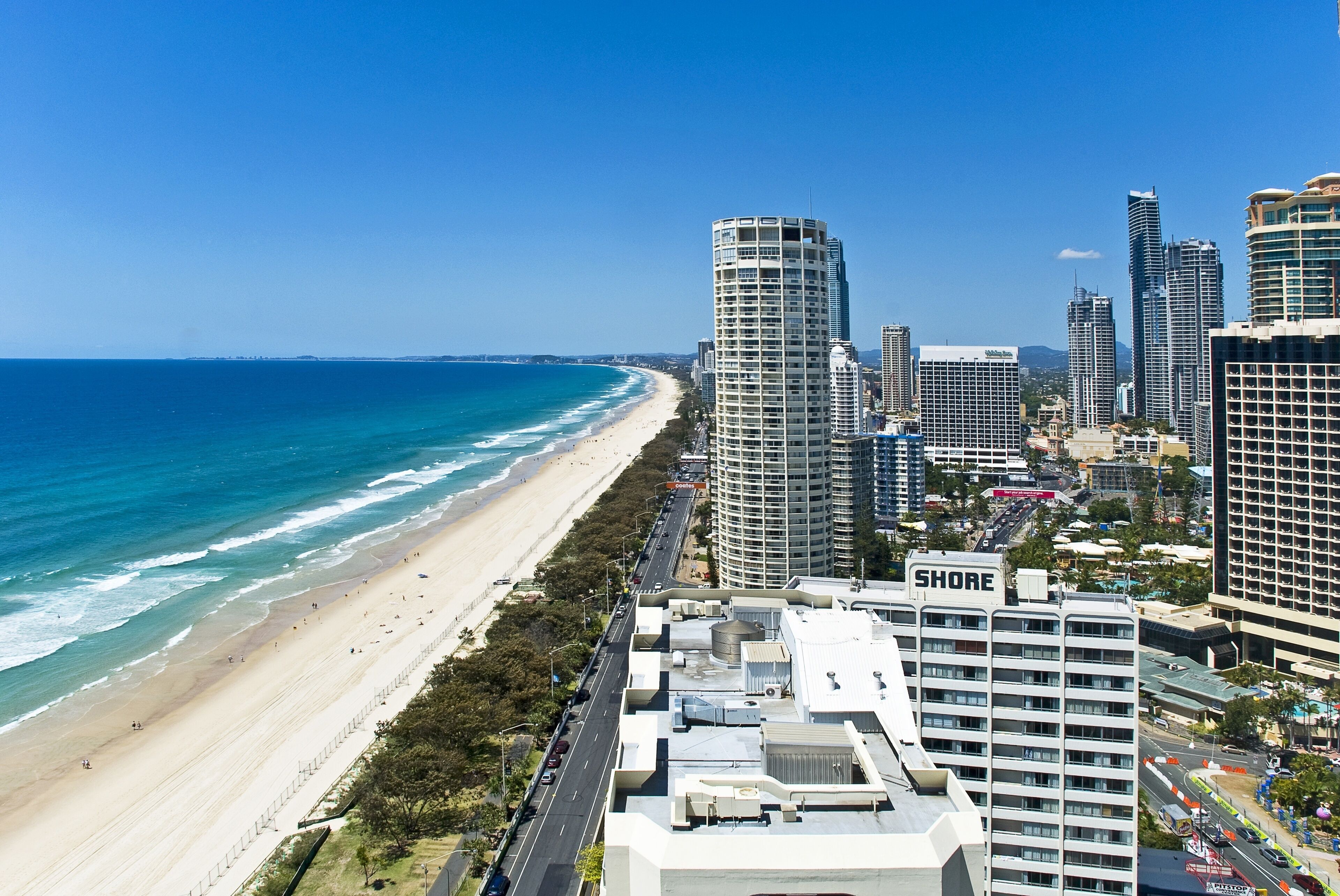 Hi Surf Beachfront Resort Apartments — image 23