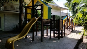 Ảnh chưa phân loại, 2 trong số 55 ảnh, nút