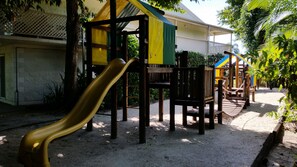 Children’s play area – outdoor