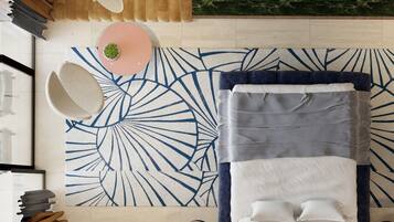 Deluxe Room, Balcony | Minibar, in-room safe, desk, blackout drapes