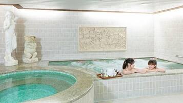 室內 Spa 池