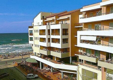 Außenbereich. Lefkoniko Sands