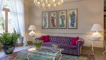 Sittområde i lobbyn