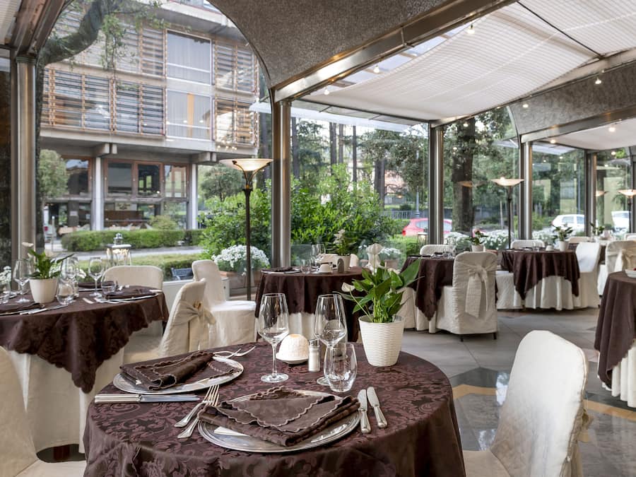 Breakfast, lunch and dinner served