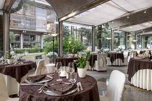 Breakfast, lunch and dinner served - Grand Hotel Tettuccio (Montecatini Terme)