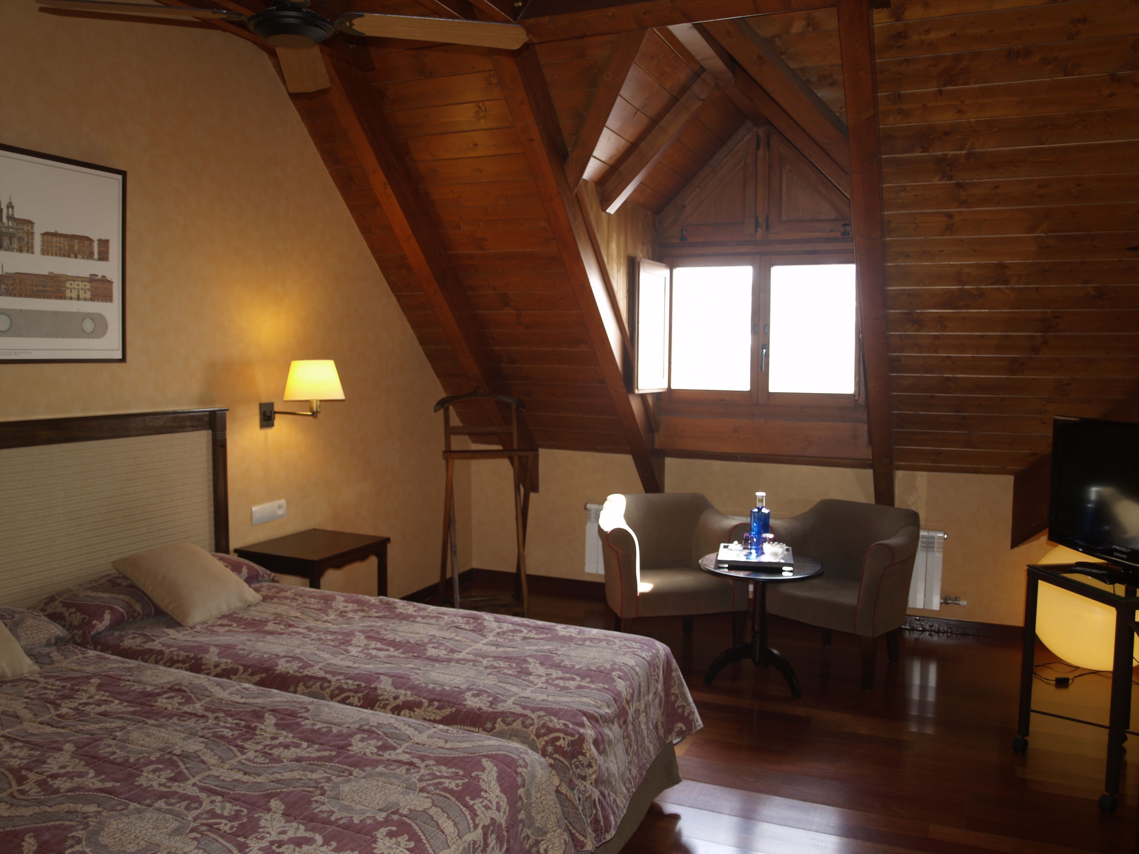 Superior Double Room | Minibar, in-room safe, free cribs/infant beds, rollaway beds