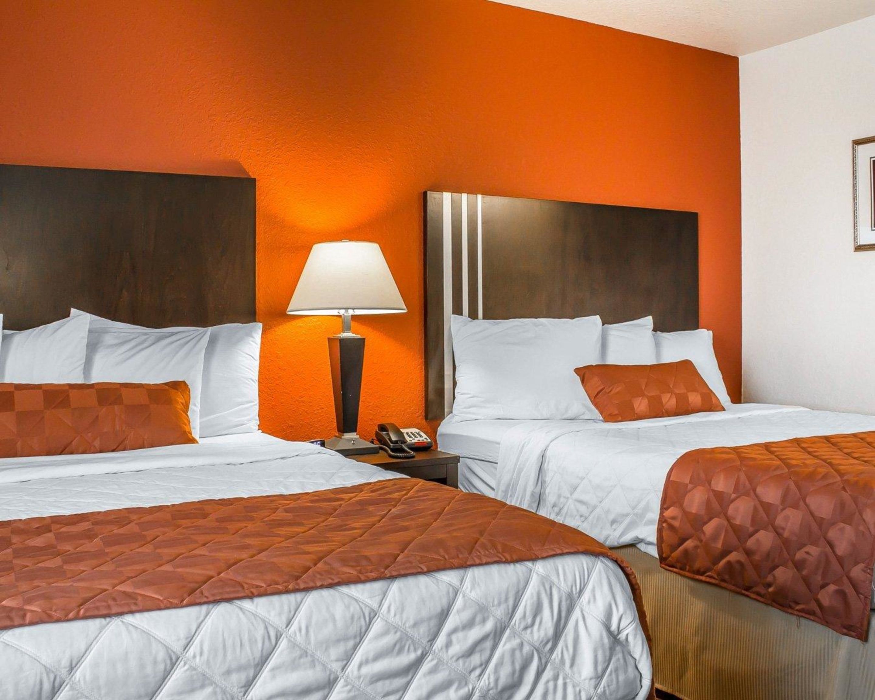 Rodeway Inn Milford in Milford, United States