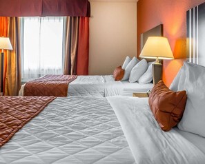 Iron/ironing board, free WiFi, bed sheets - Rodeway Inn Milford (Milford)