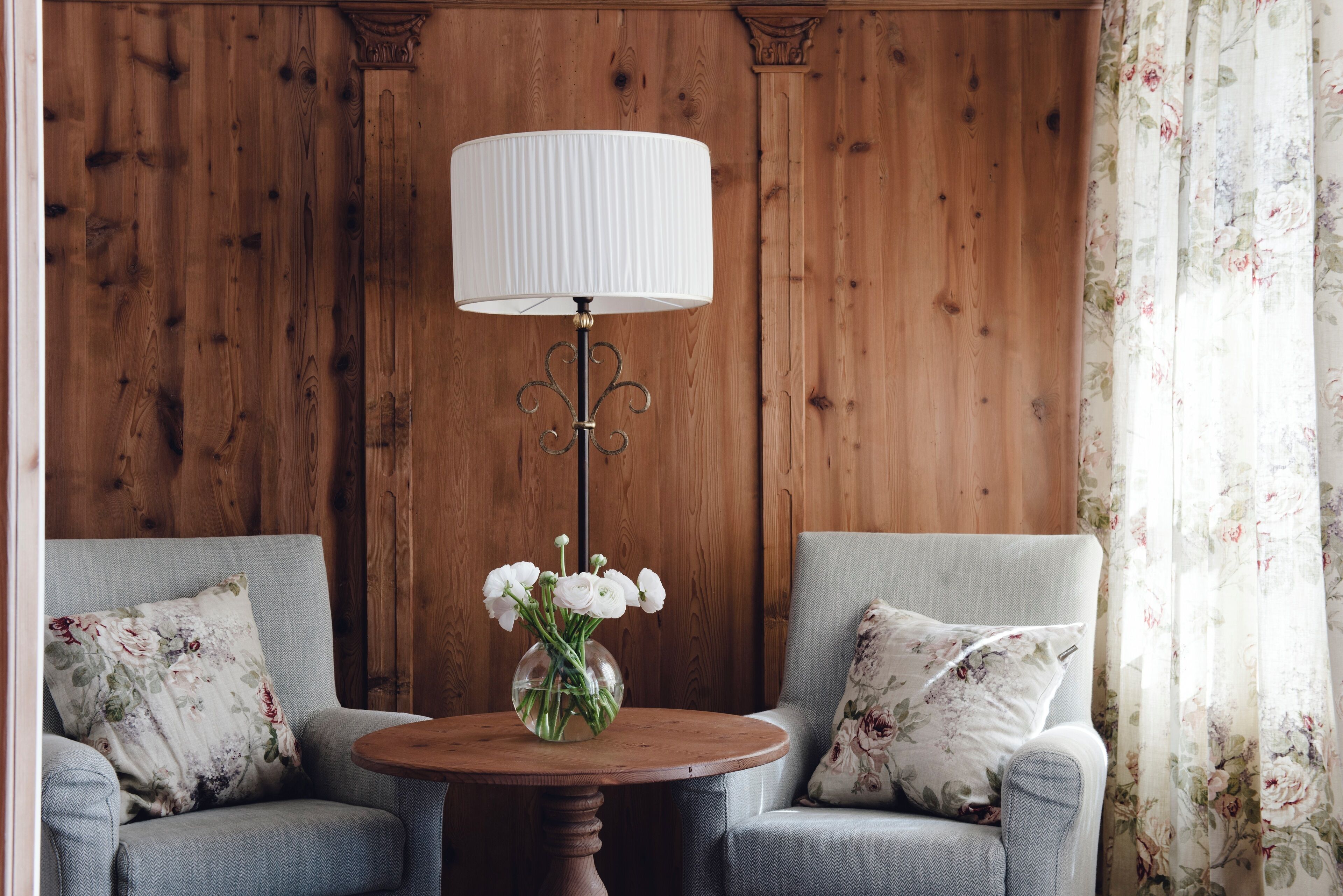 junior suite | 1 bedroom, hypo-allergenic bedding, minibar, in-room safe