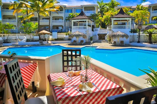 11 restaurants, breakfast, lunch, dinner served; Brazilian cuisine