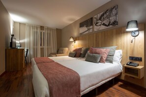 In-room safe, desk, blackout drapes, soundproofing