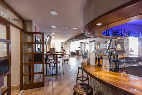 Bar (en la propiedad)