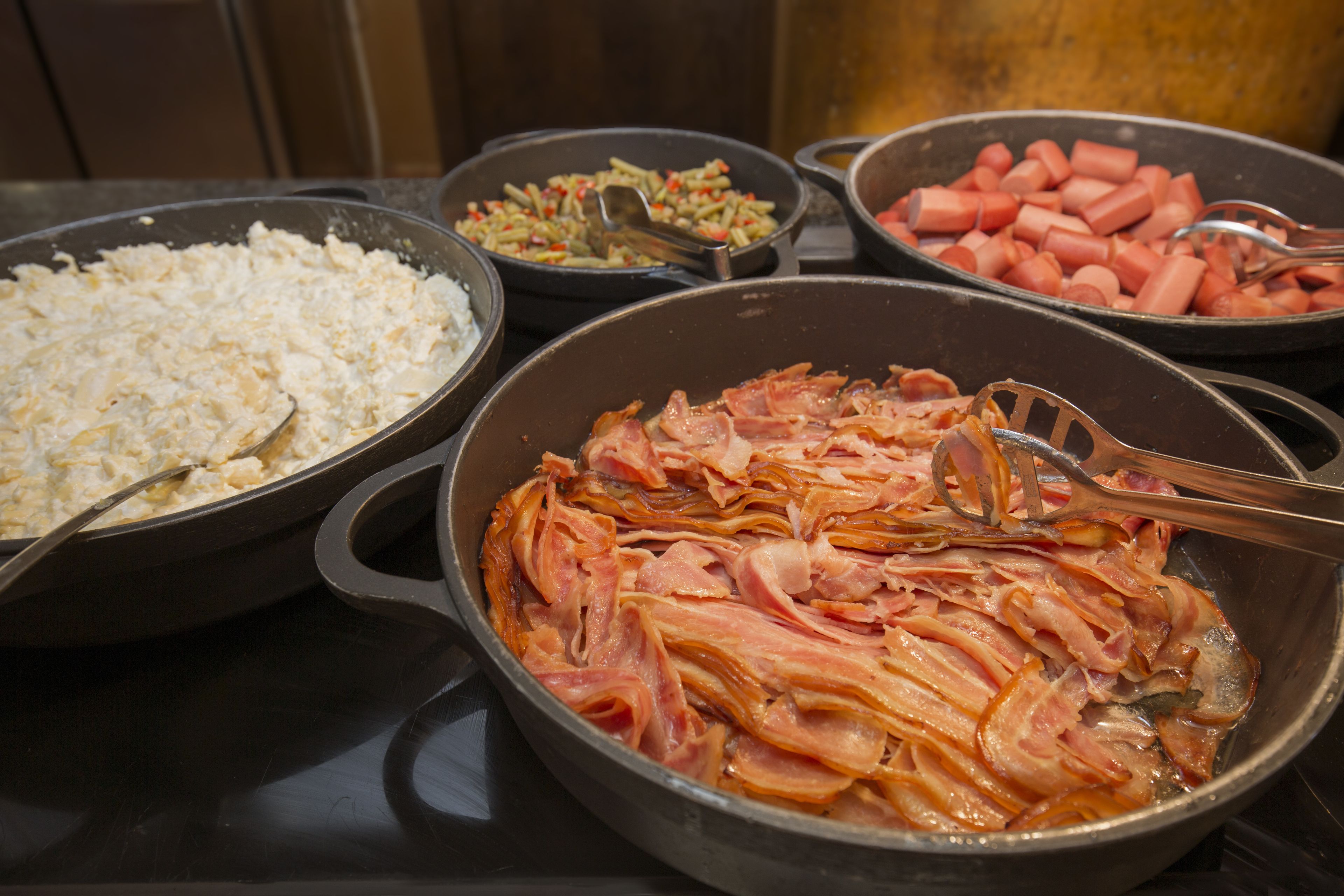 Daily buffet breakfast (EUR 14 per person)