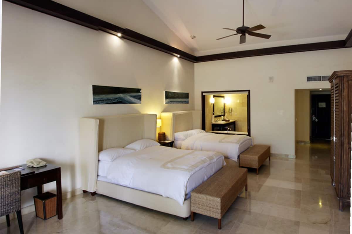 junior suite superior ocean front | frette italian sheets, premium bedding, down duvets, select comfort beds