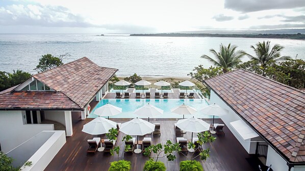 Außenpool, Cabañas (kostenlos), Sonnenschirme