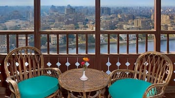 Se sirven desayunos, comidas y cenas