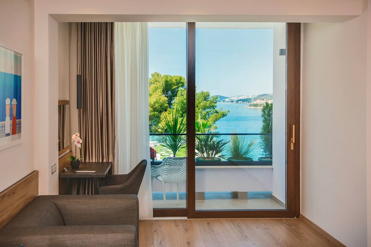 superior double or twin room sea view | premium bedding, minibar, in-room safe, desk