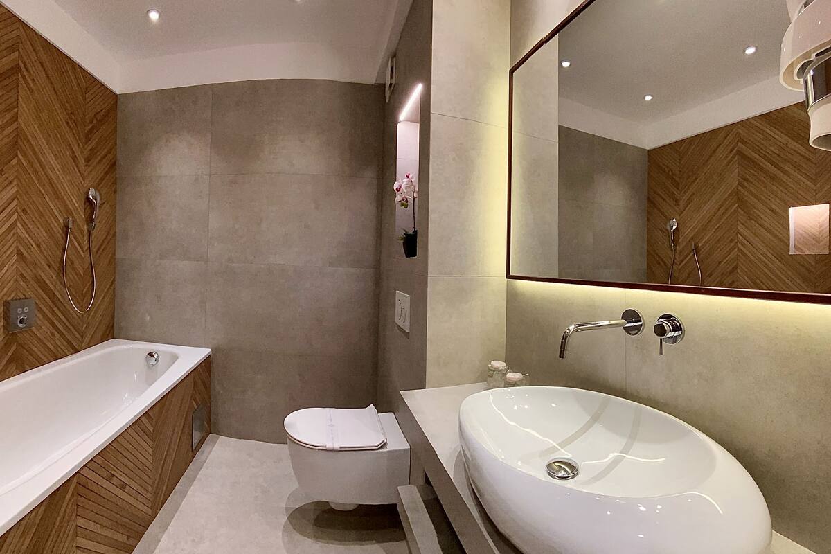 family suite, 2 bedrooms, balcony, sea view | bathroom | shower, free toiletries, hair dryer, bathrobes