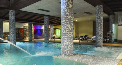 AJ Hotel & SPA