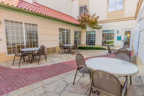 Desayuno para llevar incluido todos los días