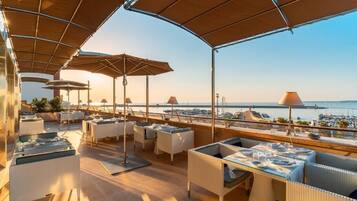 Breakfast, dinner served; Italian cuisine, alfresco dining