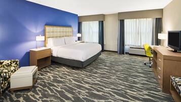 Standard Room, 1 King Bed, Accessible (Accessible Tub) | In-room safe, desk, iron/ironing board, cribs/infant beds