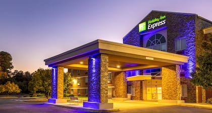 Holiday Inn Express Hotel & Suites Salisbury - Delmar by IHG