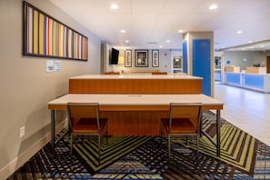Exterior - Holiday Inn Express Hotel & Suites Salisbury - Delmar by IHG (Delmar)
