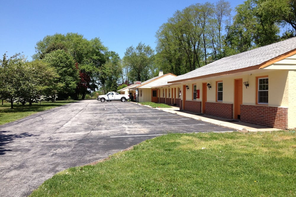 Sentinel Motel