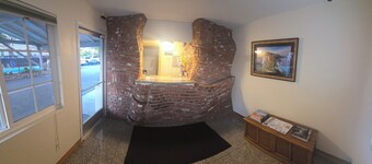 National 9 Santa Cruz