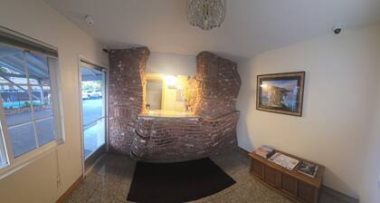 National 9 Santa Cruz