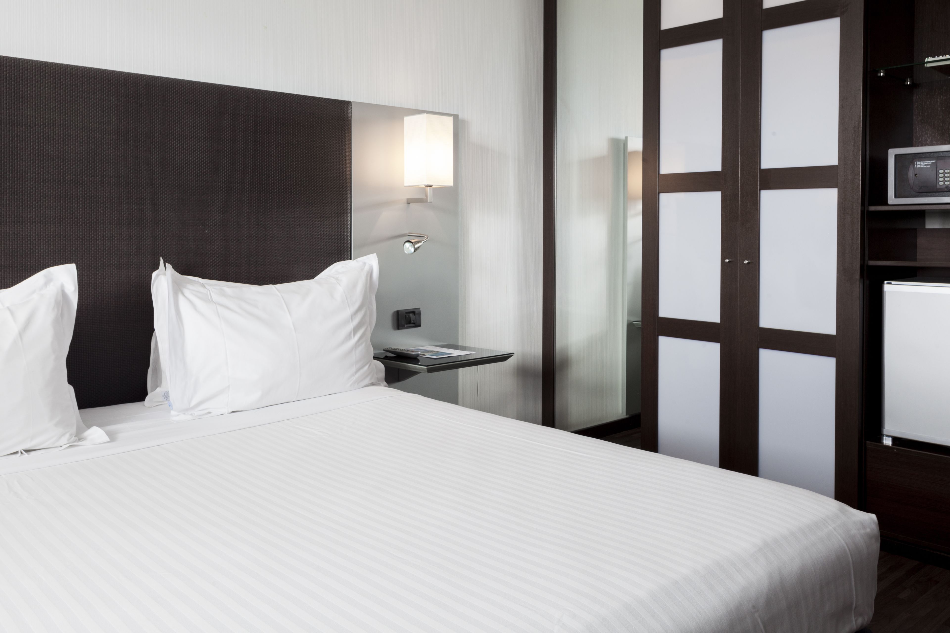 minibar, in-room safe, desk, blackout curtains