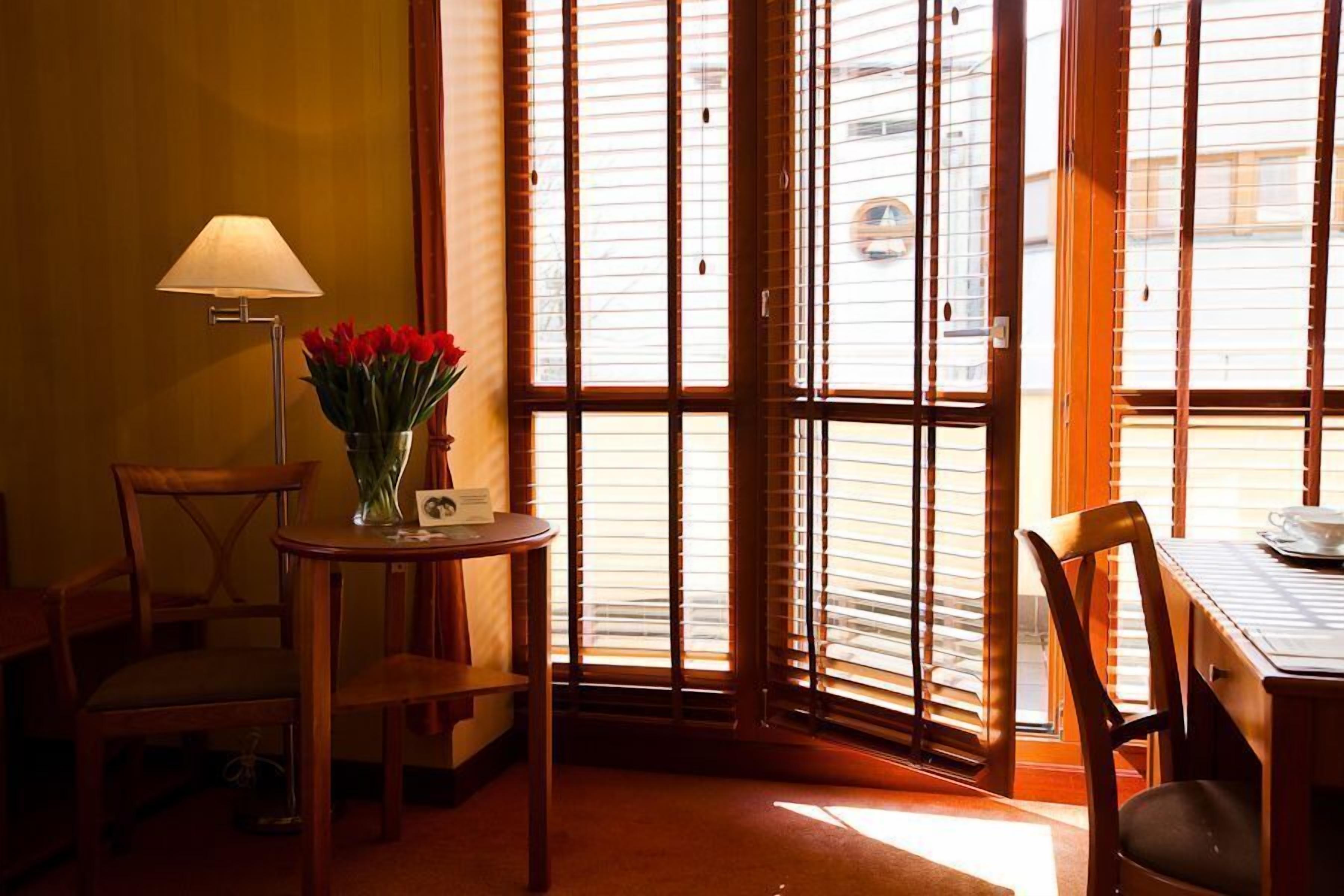 superior double or twin room | hypo-allergenic bedding, minibar, in-room safe, desk