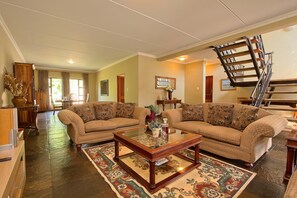 Executive-Apartment, 3 Schlafzimmer | Wohnzimmer
