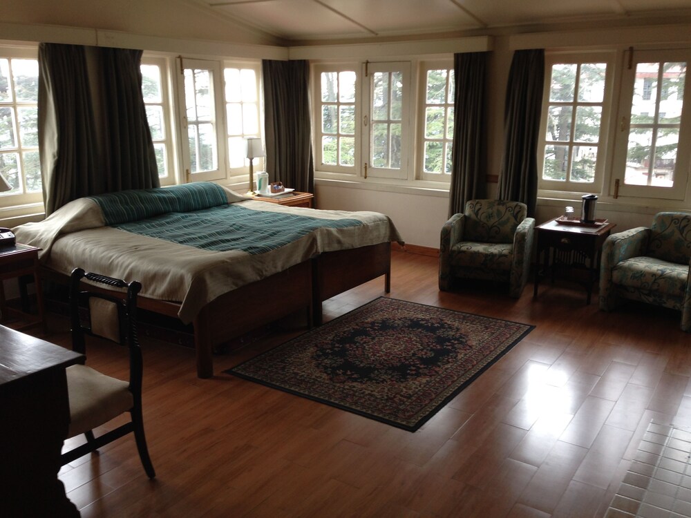 Hotel Springfields by null