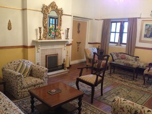 Executive lounge - Springfields (Shimla)