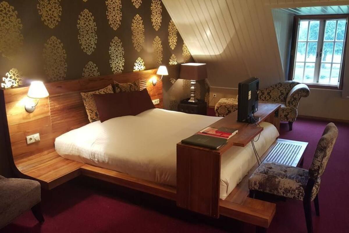Luxury Double Room, 1 Double Bed | Select Comfort beds, minibar, in-room safe, desk