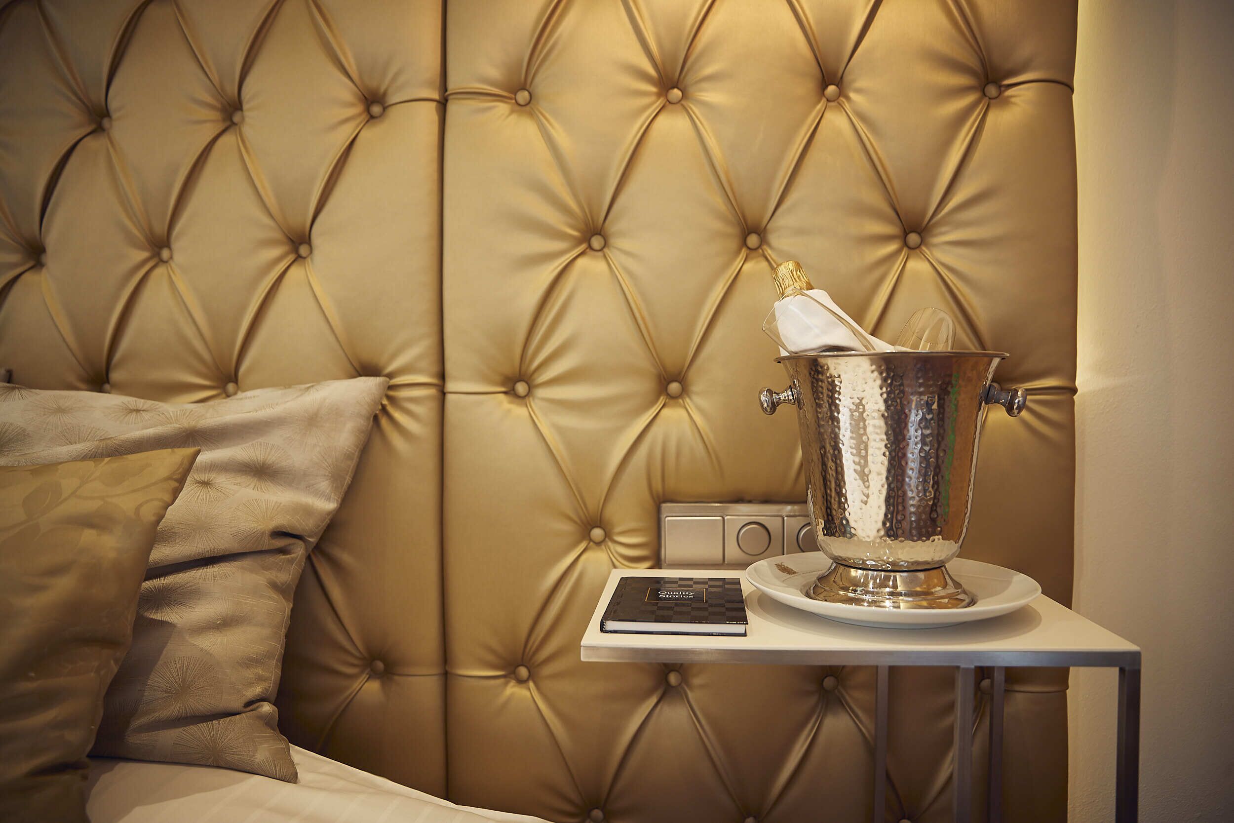 honeymoon suite, 1 king bed | 1 bedroom, select comfort beds, minibar, in-room safe