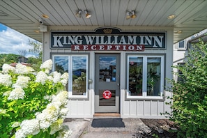 Reception - Rodeway Inn King William (Huntsville)
