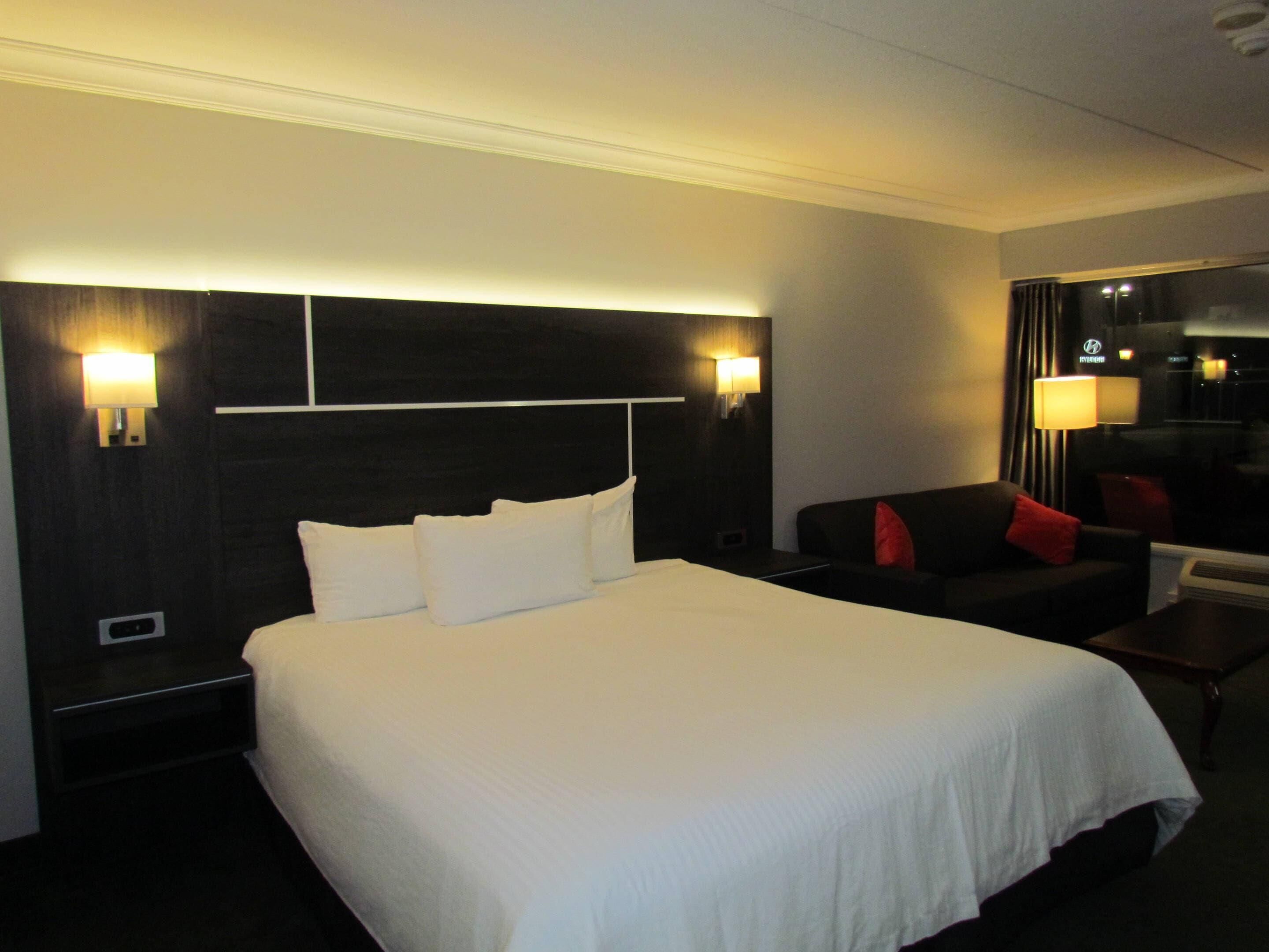 Työpöytä, pimennysverhot, silitysrauta/-lauta, ilmainen Wi-Fi