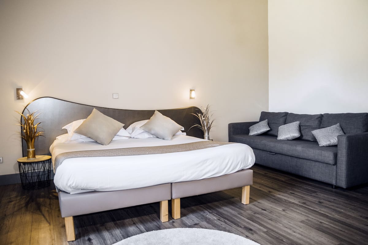 superior room | soundproofing, free wifi, wheelchair access