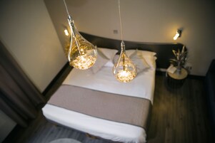 Quadruple Room | Soundproofing, free WiFi, wheelchair access