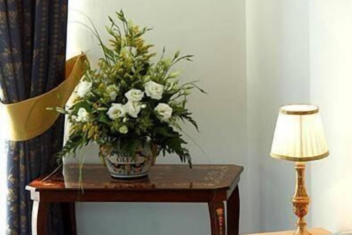 frette italian sheets, premium bedding, select comfort beds, minibar