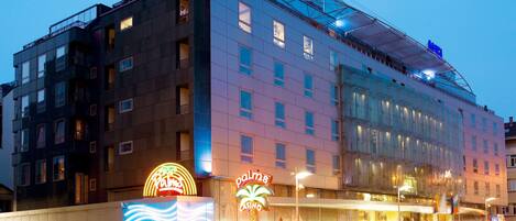 المنشأة من الخارج