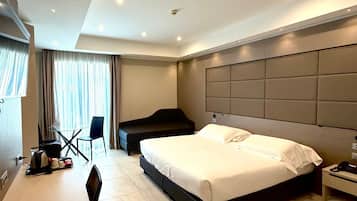 Comfort-Doppelzimmer | Minibar, Schreibtisch, laptopgeeigneter Arbeitsplatz, kostenloses WLAN