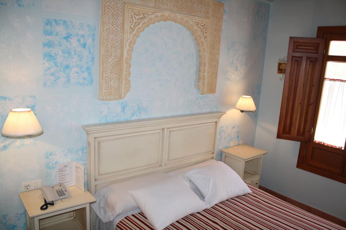 Premium bedding, pillowtop beds, soundproofing, cribs (surcharge)