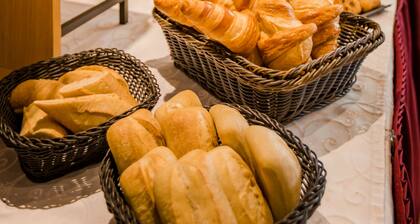 Logis Hôtel Restaurant Le Fruitier