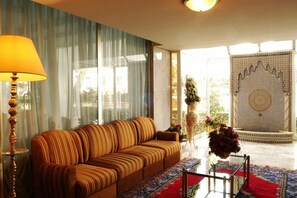 Lobby sitting area - Intercontinental Tangier (Tangier)
