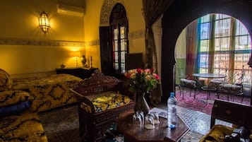 Suite (Serail)